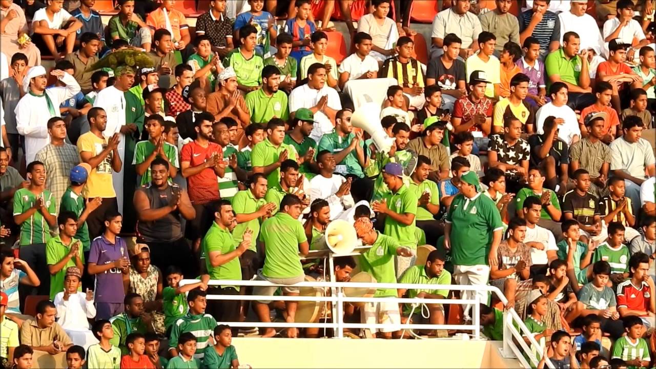 جماهير نادي صحار مباره صحار والنهضه 2016 تصوير اسامه الفارسي