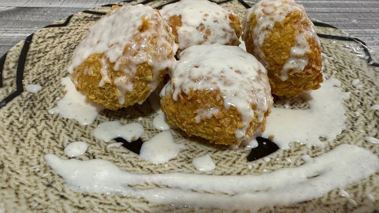 Шарики из цветной капусты, приготовленные в аэрогриле, с кремовым фондю – хрустящие