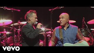 Video thumbnail of "Calaveras y Diablitos (En Vivo en Theater at Madison Square Garden)"