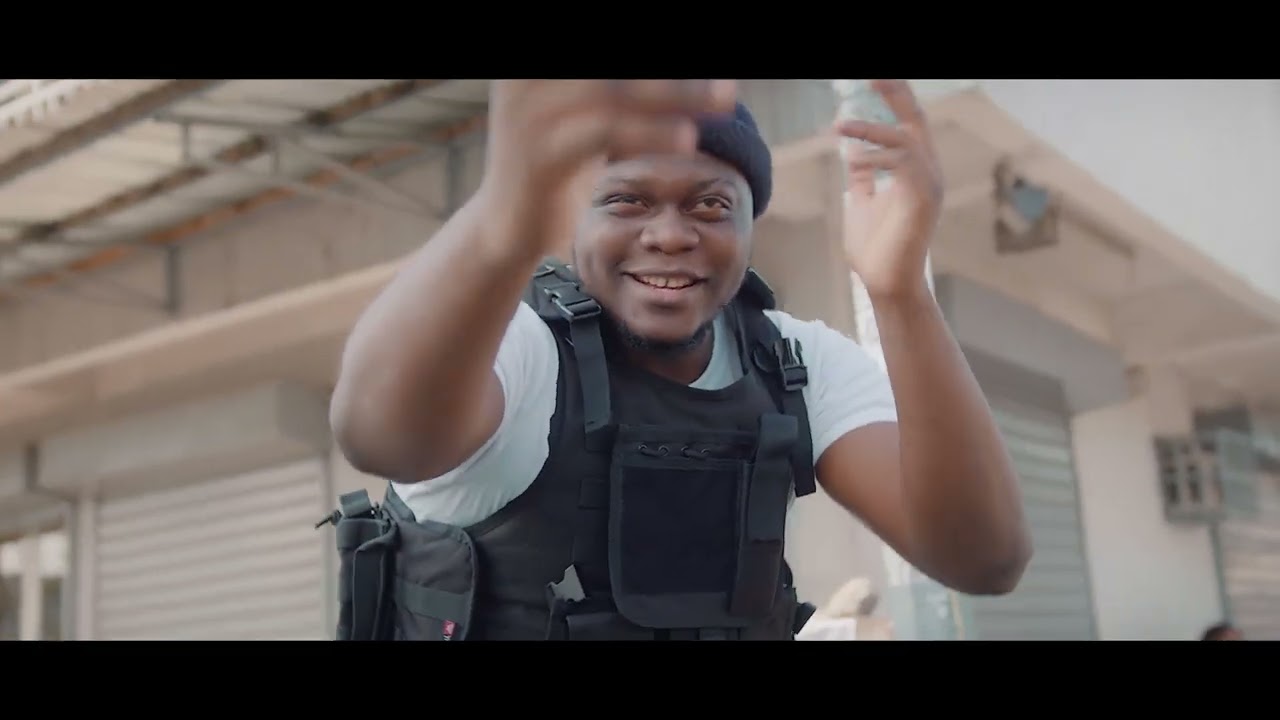 Watch Soldat Vinny ´´ Yeyo ´´ (clip officiel) on YouTube Watch Soldat Vinny ´´ Yeyo ´´ (clip officiel) on YouTube