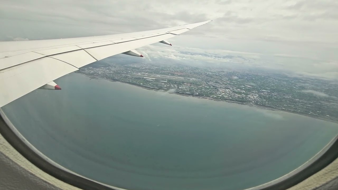 Boeing 787-10 Landing @ Taiwan Taoyuan International Airport
