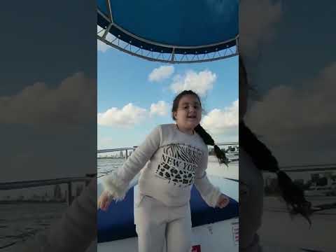 اماراتي احب واعشق بلادي