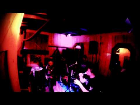 Clinch'ed Port - Live @ La Plage - 2 - La Marche F...