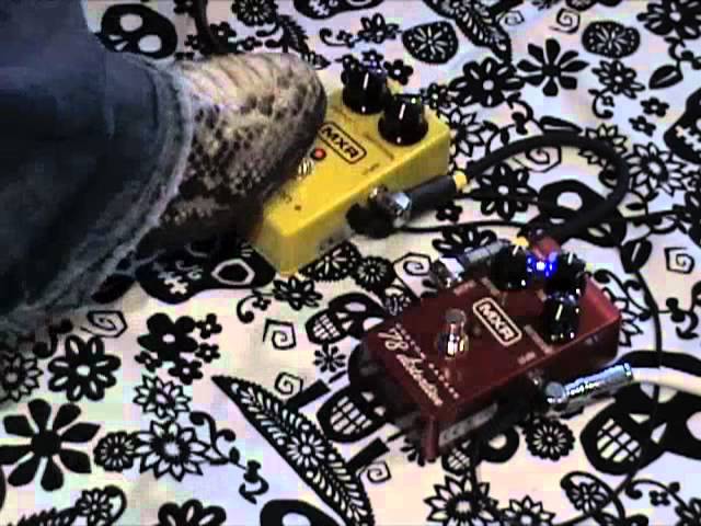 MXR Custom Badass 78 Distortion versus Distortion + pedal shootout