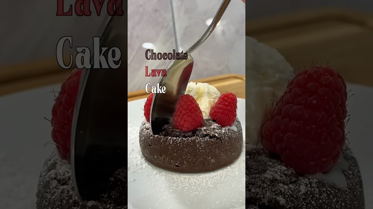 Chocolate Lava Cake 🍫🔥🍰 #shorts