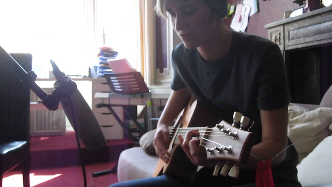 What shines in the summer - Lea Beiley - STLD acoustic cover