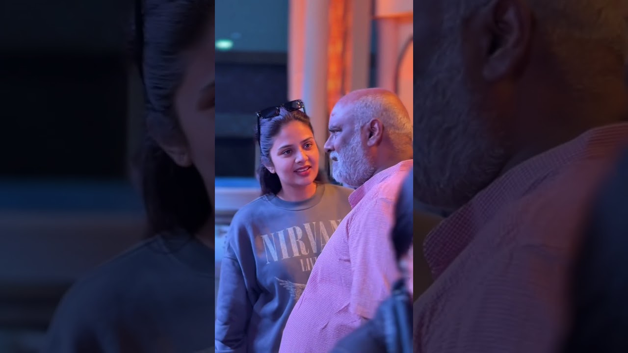 Sreemukhi Shines Co-Hosting Telangana Gaddar Film Awards 2024!