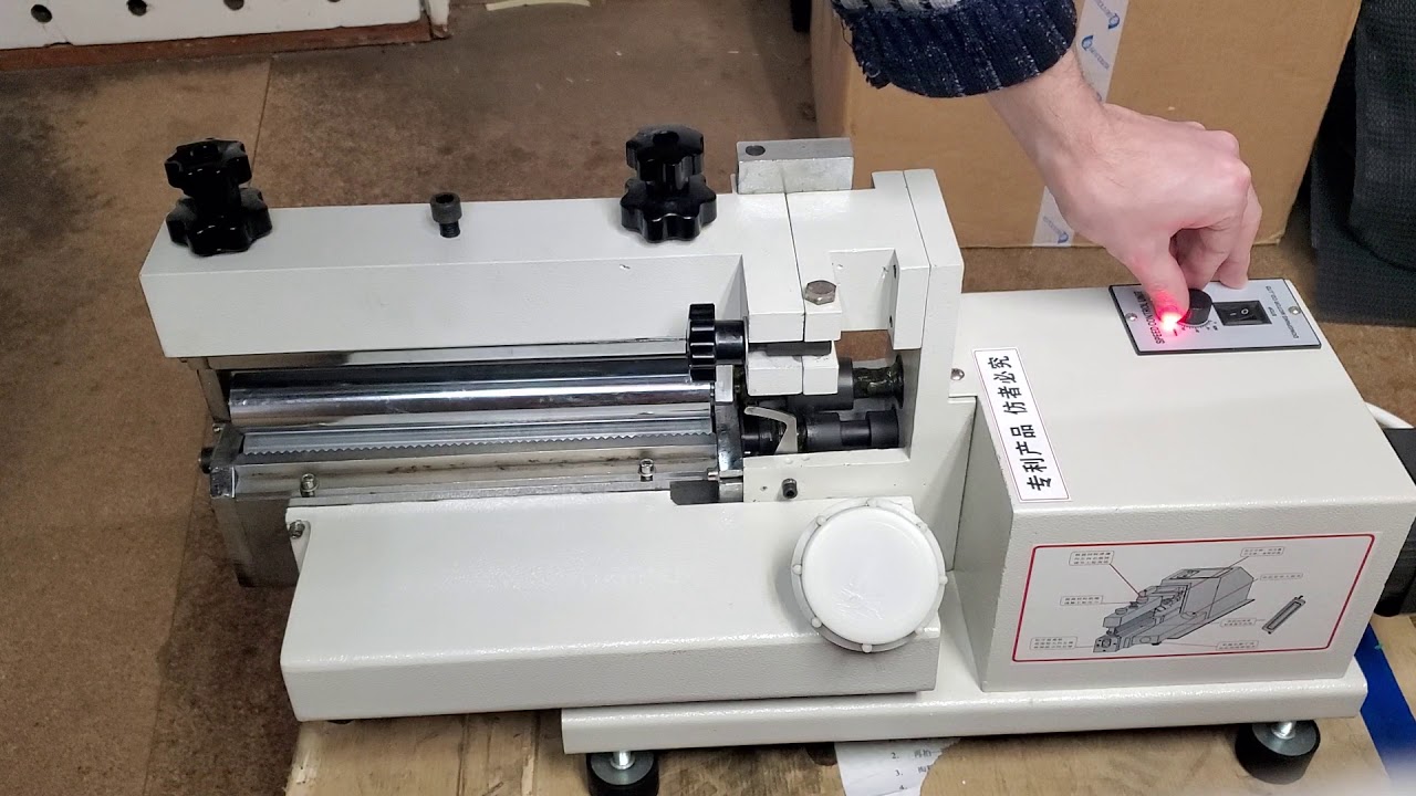 Станок клеемазка для нанесения нитро клея (полиуретановые и наиритовые ...