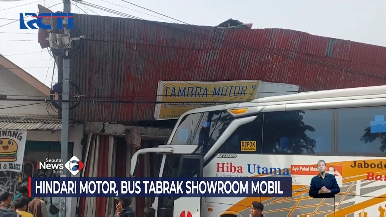 Niat Hindari Pemotor Potong Jalan, Bus Bandara Tabrak Showroom Mobil #SeputariNewsSiang 02/11