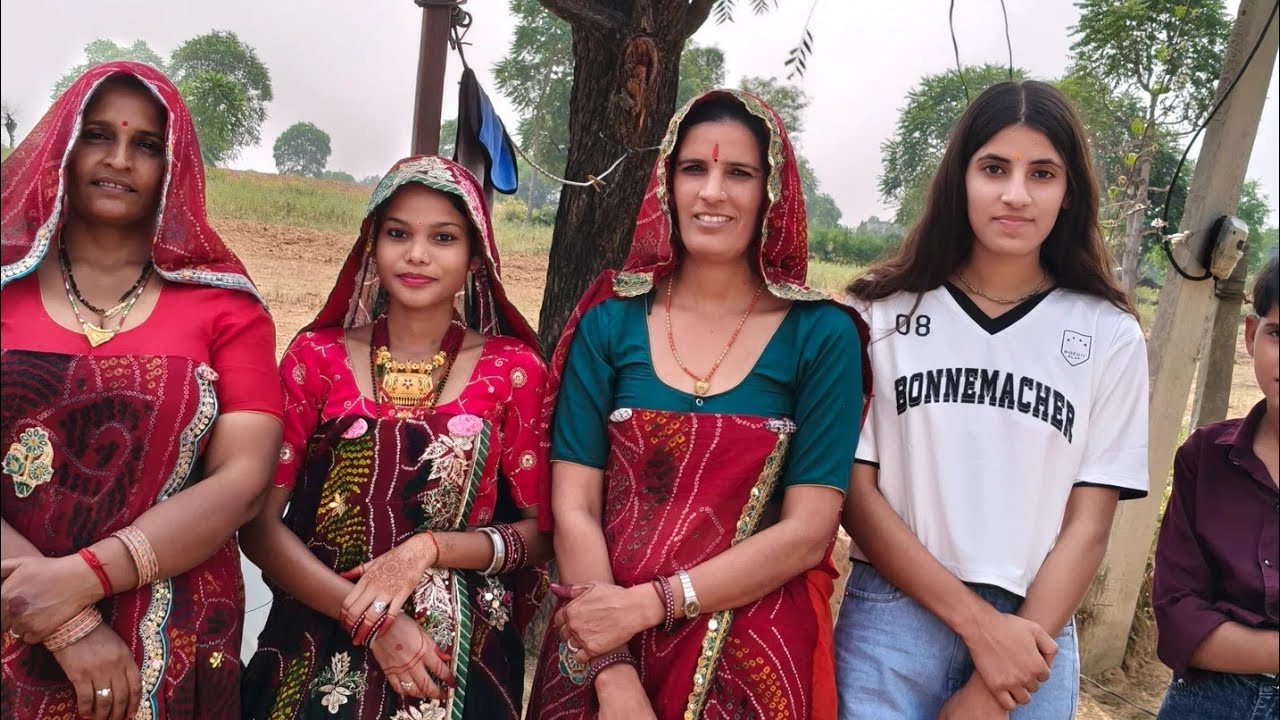 हम निकल चुके हैं जयपुर वीडियो को पूरा देखीए और दिखाऊंगी इस वीडियो  मे