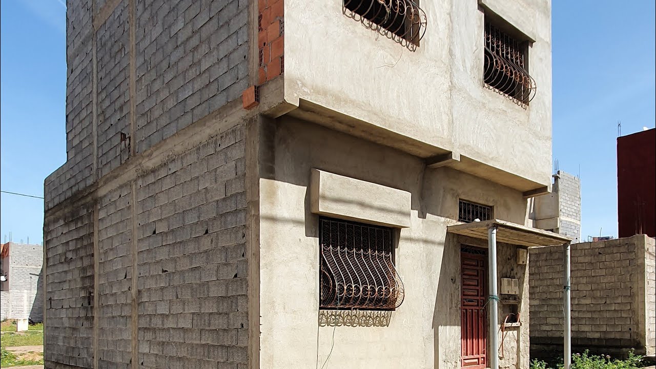 مباشرة من عين العودة همزة واعرة منزل للبيع R+1 👍 بثمن تفضيلي 50 مليون فقط 0691654892