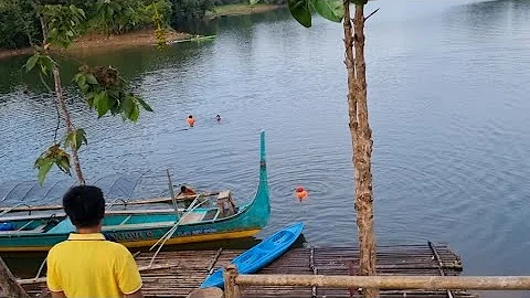 Funny kayaking at Lake Lumot