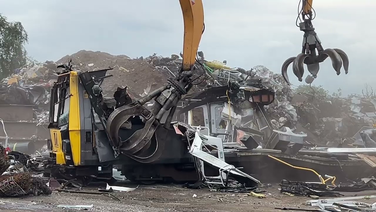 Recycling an old Metro train