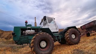 Трактор Т150 и МТЗ 80 в карьере. Tractor off road