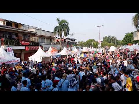 ROJALI nyanyiin lagu (Yang PENTING Happy) pecaaaahh...