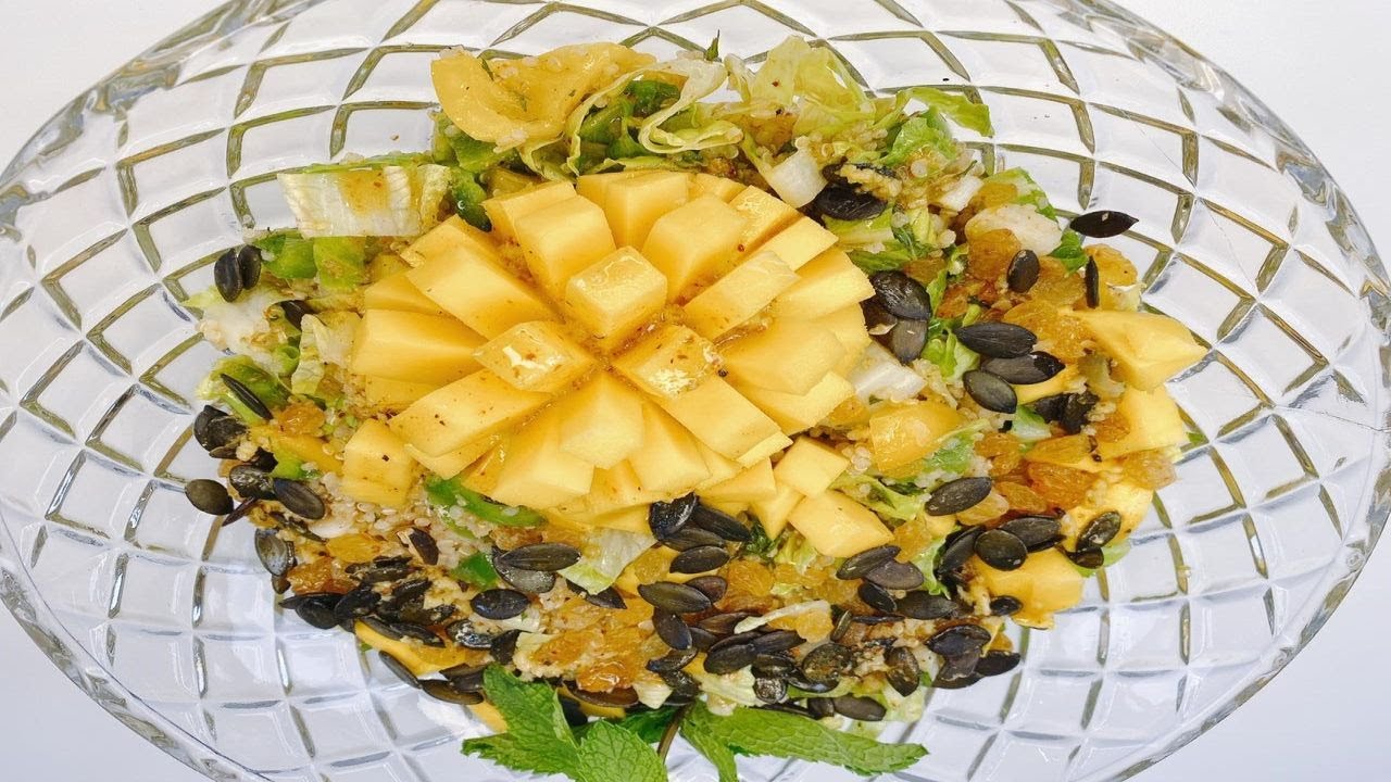 سلطة  كينوا بالمانجا صحية تساعد على فقدان الوزن دون الشعور بالجوع!