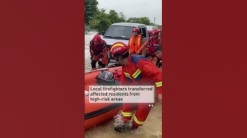 Heavy rain and flash floods hit southern China