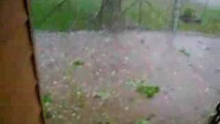 Egg sized hail in akron , Ohio