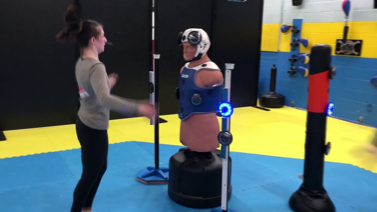Fit Light Boxing FITLIGHT TRAINING FOR MARTIAL ARTS(hd) - YouTube