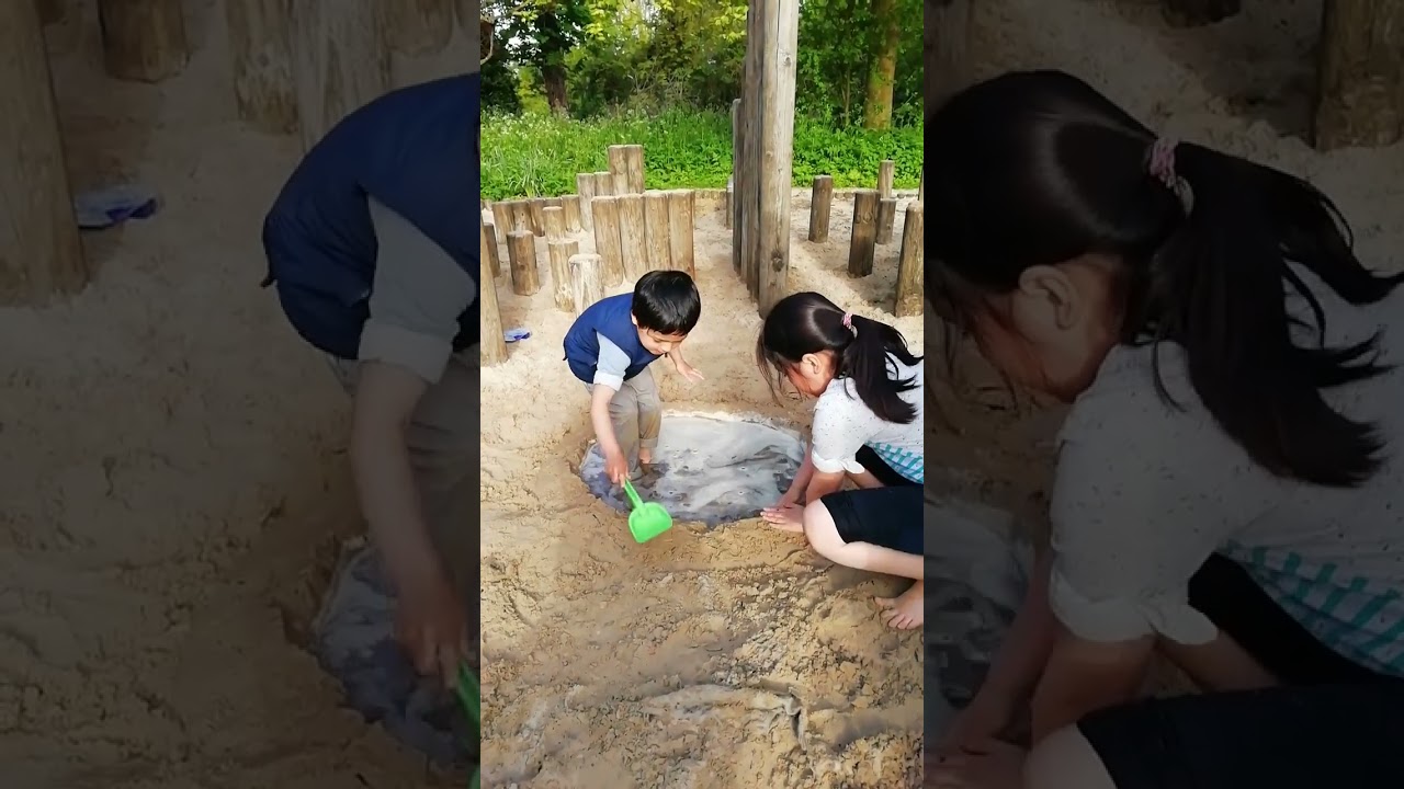 making a muddy puddle😜