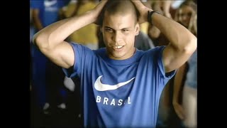 Brazil at the Airport (1998 World Cup) - HD