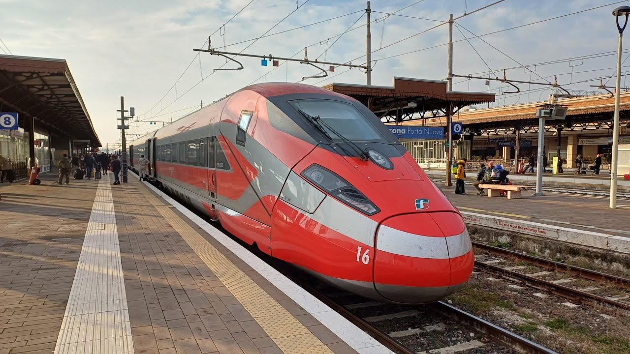 Treni di ogni tipo a Verona Porta Nuova - Dicembre 2023
