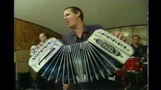 Karl Hartwich plays a lively polka tune chords