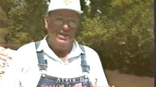 Saving Ste. Genevieve: A Documentary of the Flood of 1993 ((orignal 1993 film))