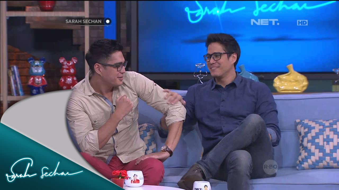 Kembar Chandrawinata Berebut Sarah Sechan