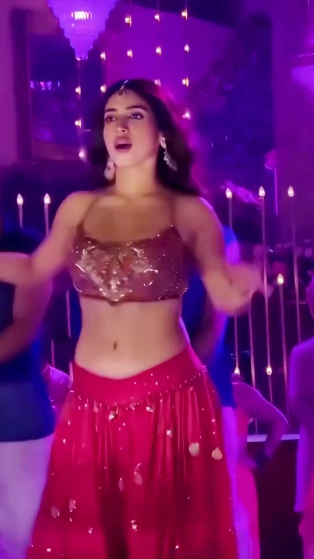 Rocking It In Style, Bhumi Pednekar Slays At The Dance Floor Even While Rehearsing | N18S