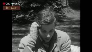 Glenn Goulds Famous Gloves 1957