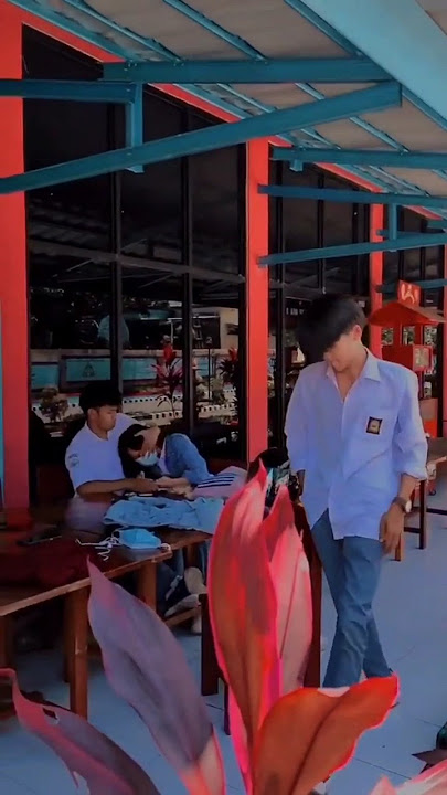Bang FARELL PRANK kibas rambut depan orang pacaran di sekolah auto BAPER CEWEK NYA😱🤣👍