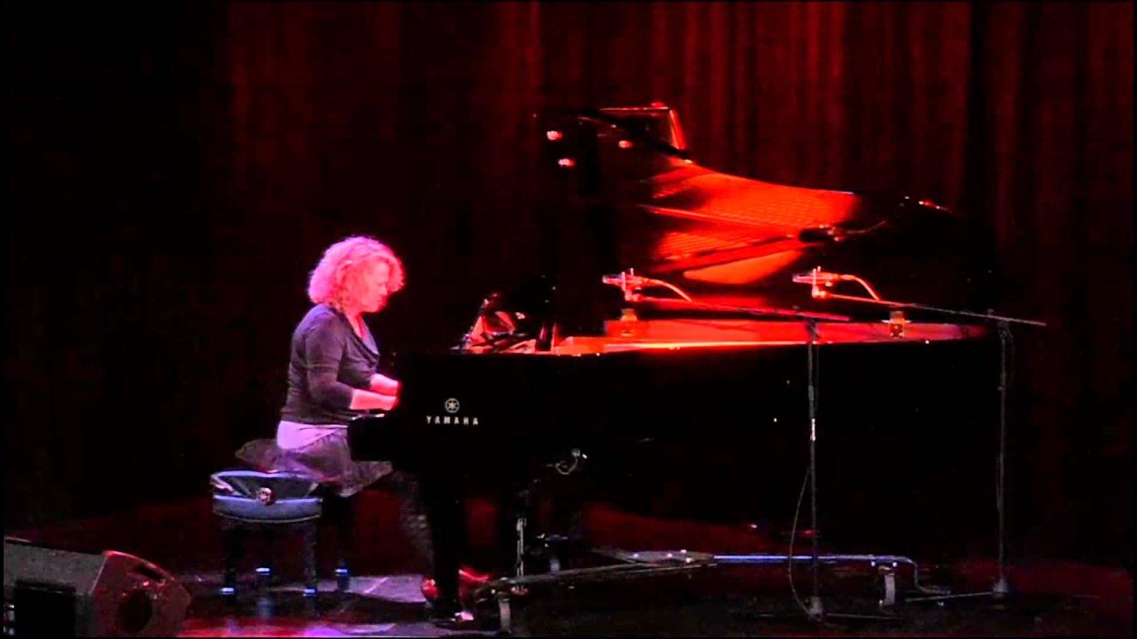Metamorphosis 4 excerpt by Philip Glass, Lisa Moore piano Metamorphosis 4 excerpt by Philip Glass, Lisa Moore piano