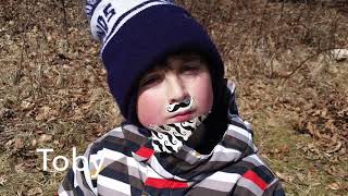 Gus And Toby Parachuters