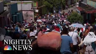 Over 7,000 Migrants Defiantly March Towards U.S. Border | NBC Nightly News