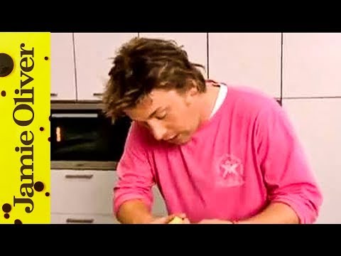 Jamie Oliver's chicken chow mein - Ministry of Food. 