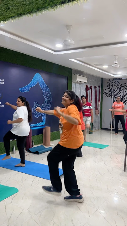 Aankhen khuli ho ya ho band|fitness dance for seniors |Mohabbatein|Bollywood Zumba dance