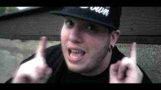 Halfbreed ft. Seth Rock& Triple R- Famous