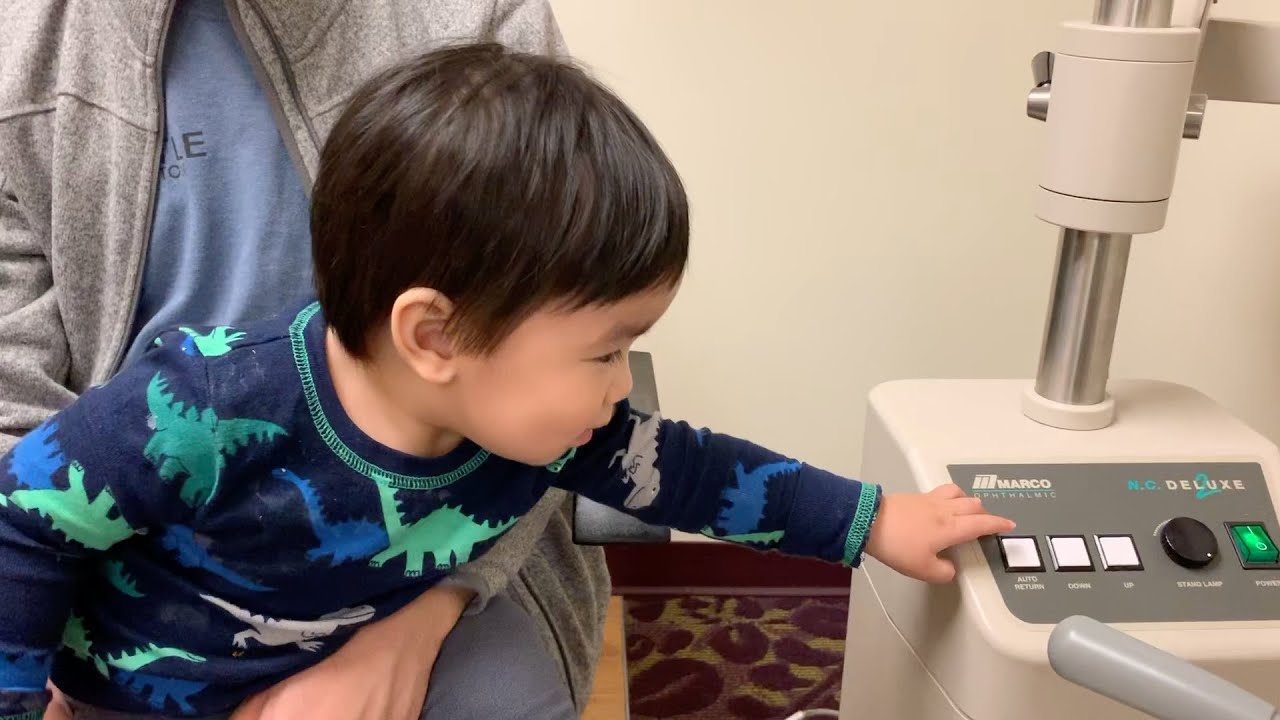 What to expect at baby's first eye exam YouTube