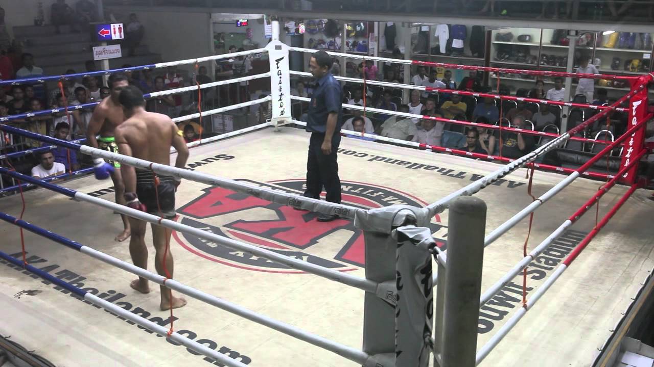 Dendanai (Tiger Muay Thai) vs Fonluang (Suwit Gym) @ Suwit Stadium 21/10/2014 fighting