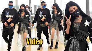 Actress Shruti Hassan Stunning Looks Spotted At Hyderabad Airport | Tollywood