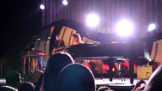 Machine Gun  Sara Bareilles