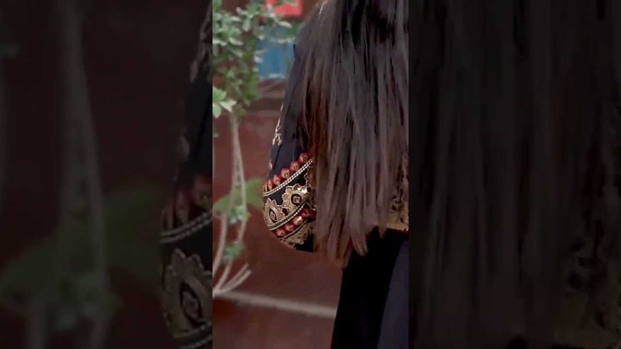 Luxury Embroidered Fancy Lawn By Rafia online Store Family Reality Dress beautiful ❤️ Model ❤️💜❤️💕