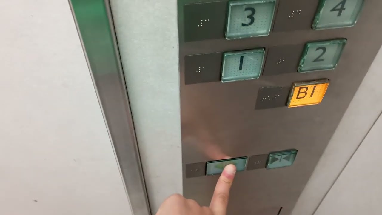 名鉄百貨店本館のエレベーターその2