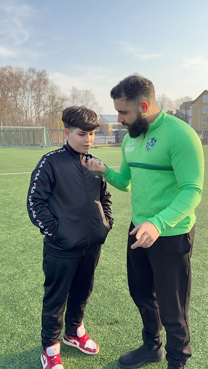 Young Tamim from Syria recites surah Naba. Allahuma Barik😍