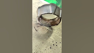 Laser Cleaning Transforms Rusty Metal Like Magic#shorts #cleaning #clean #cleaner #laser