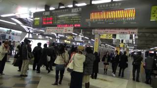 東日本大震災から2年、黙祷する人もまばらな渋谷駅