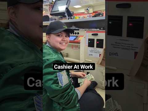 American Cashier#youtubeshorts#usa #america #vancouver #workplace #7eleven #raj#shopping #shop