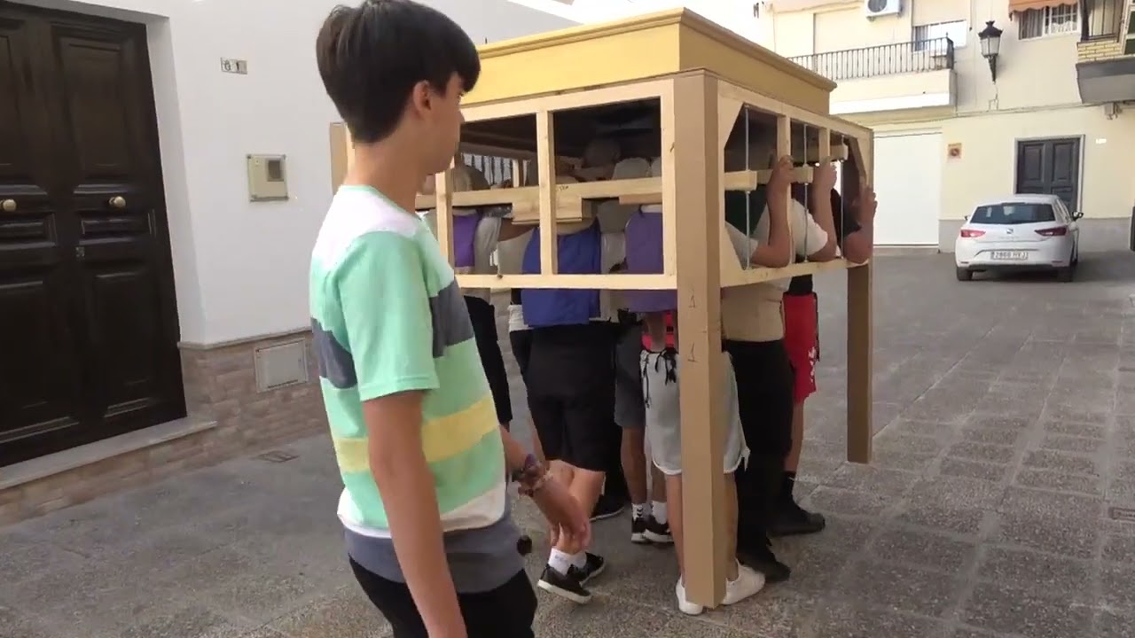 Ensayo pasito cruz de Mayo hermandad del calvario...