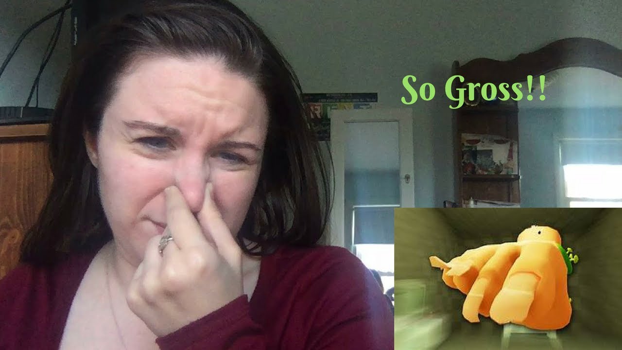 GIANT SMELLY FEET!(Reaction)